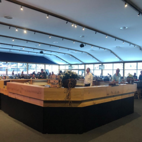 Bar Alpin – 45 Grad Ecke