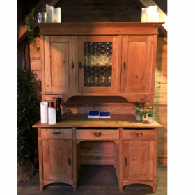 Bauernschränke und Buffets