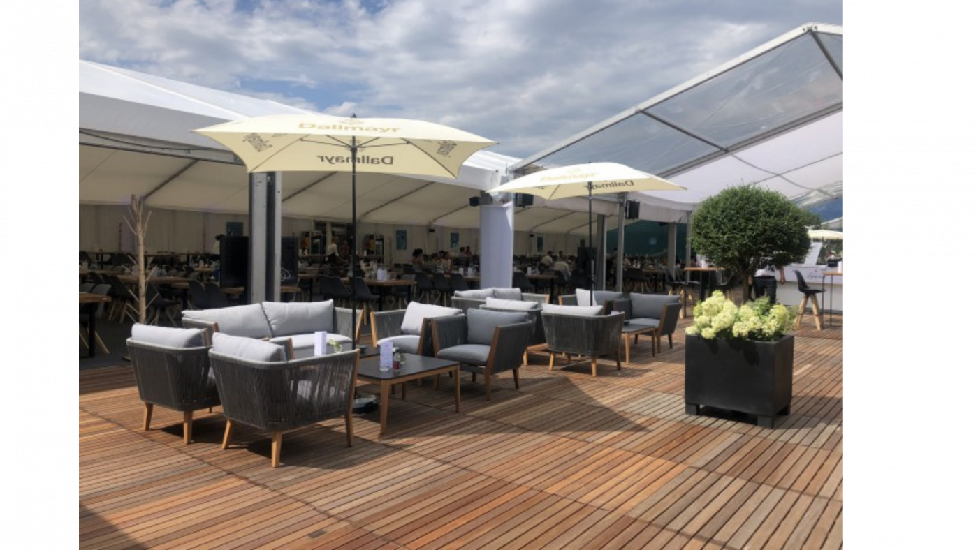 Aura 2,5-Sitzer-Sofa