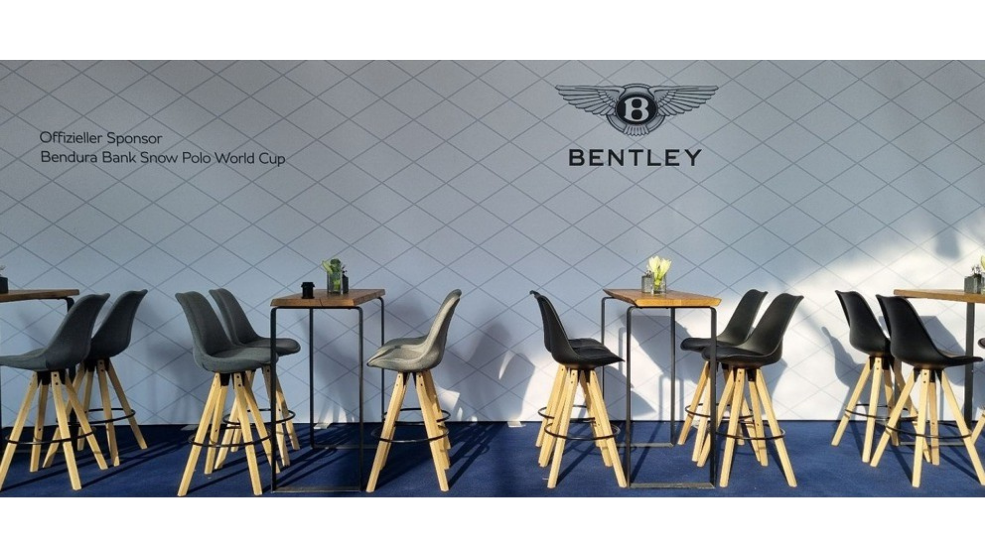 Stehtisch Alpin mit Baumkante