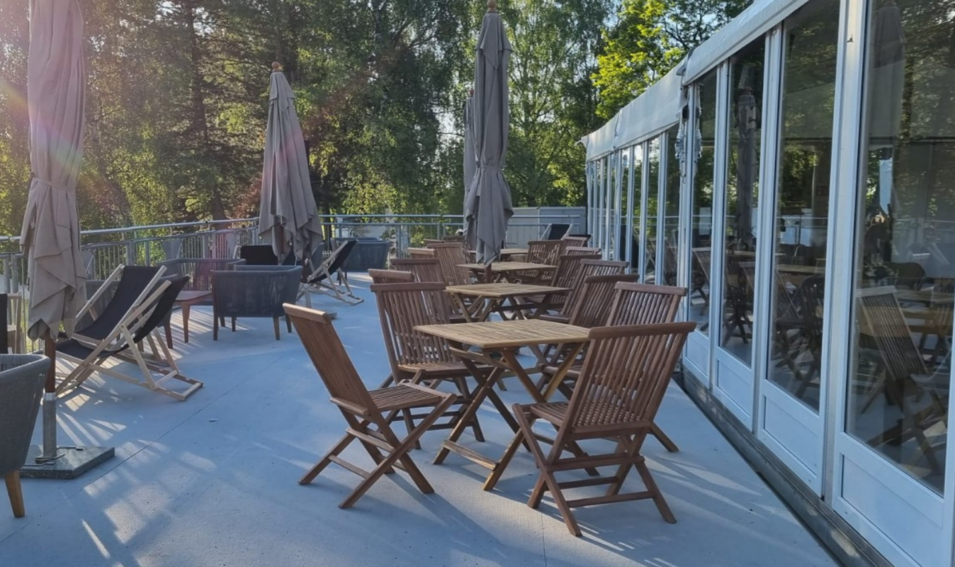 Teakholztisch LxBxH 70x70x74cm